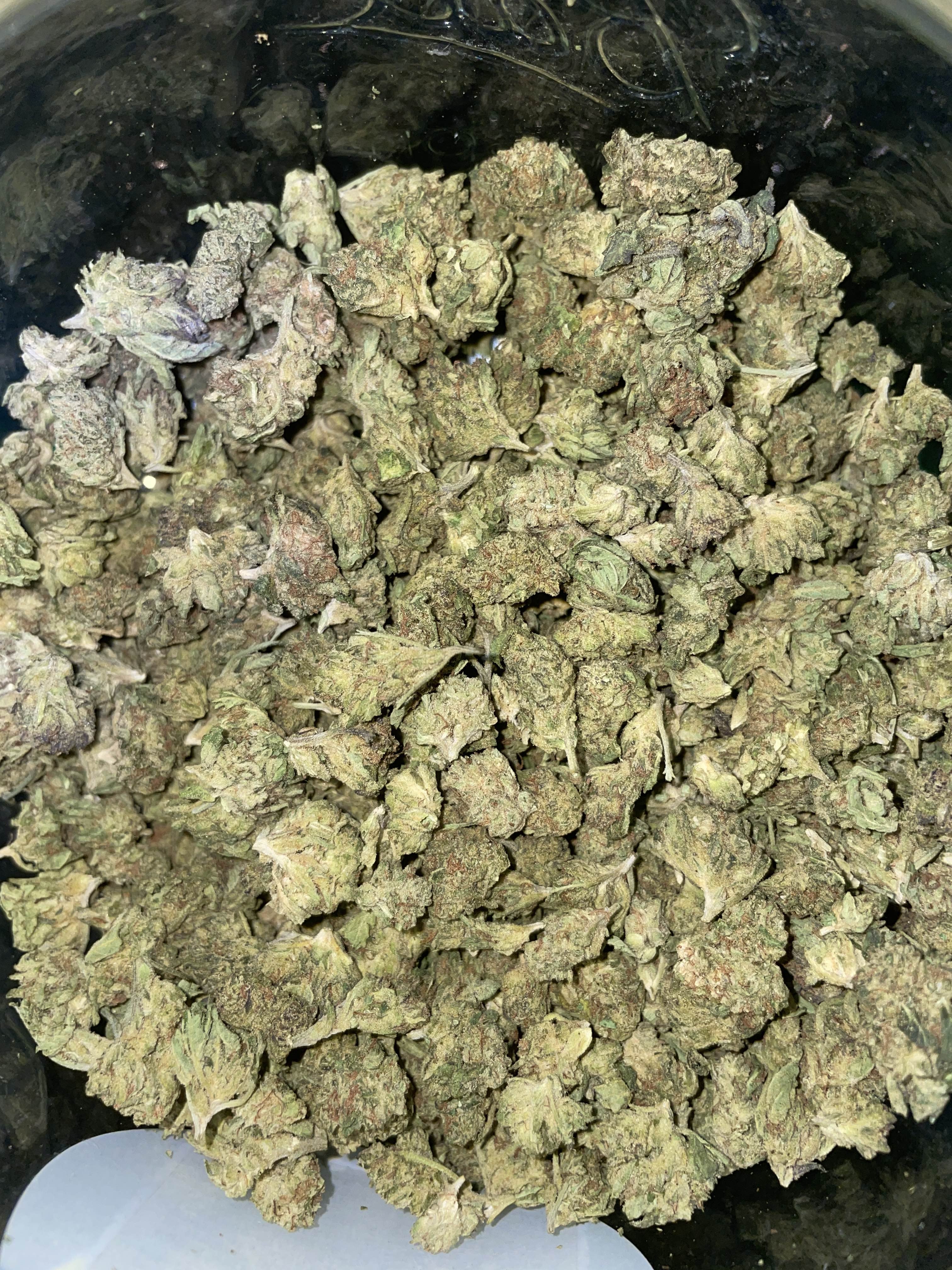 Side Show Hybrid THCA Flower CBD  located in San Antonio Texas Weed